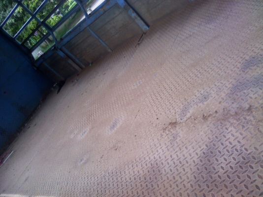 พื้นกะบะพร้อมหลังคาโดยสาร  รุ่น 100 ks  สภาพดีสาวๆๆ