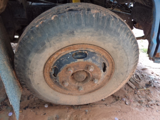 ขายรถ6ล้ออีซูซุ เครื่อง115 แรง  หัวNPR คัซซีKS21  ราคาถูกๆๆ