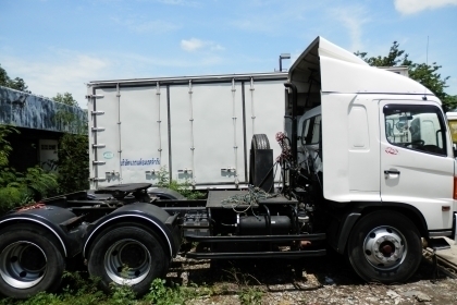 10ล้อหัวลาก HINO MEGA500 UROIII ปี51เลขคัซซีFM8JKKA-10339
