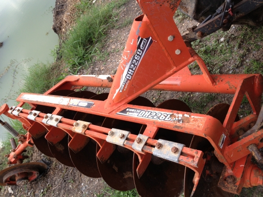 ขาย คูโบต้า  36  ครับ  รถดีรถบกไม่ลงนํ้า สีเดิม พร้อมผาน6*22