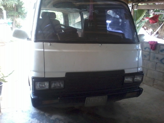 รถตู้ นิสสัน ทะเบียนปี 2527  ทะเบียนขาด 1 ปี สองที่นั่ง ถอดเบาะโดยสาร