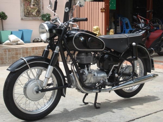 ขาย BMW R26 สวยกริ๊บลายเส้นภูกันเดิมๆเครื่องฟิดใหม่ๆของเดิมติดรถเยอะคับทะเบียนแท้ๆ