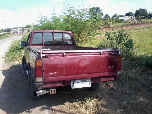 บิ๊กเอ็มปี 94 หัวเดียวสีพอง รอบคัน ไม่มีผุ ครัดซีดีเครื่องแน่น ขายตามสภาพทะเบียนขาดจดใหม่ ขับดีเกียร์ดีเฟืองท้ายดีแอร์เย็น