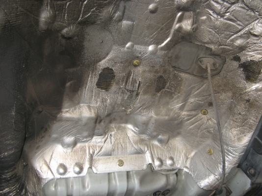 ขาย  6 ล้อ ฮ๊โน่  เมก้า 175 แรง ยาว 5.50  ปี 2005 สภาพสวยเดิมเครื่องดี พร้อมใช้งาน ชมก่อนได้ครับ สนใจติดต่อ 081-9425443