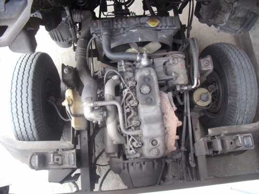 ขายisuzu สี่ล้อเล็ก สีขาว  ประกอบนอก กระจกไฟฟ้า ไม่ติดเวลา 450000