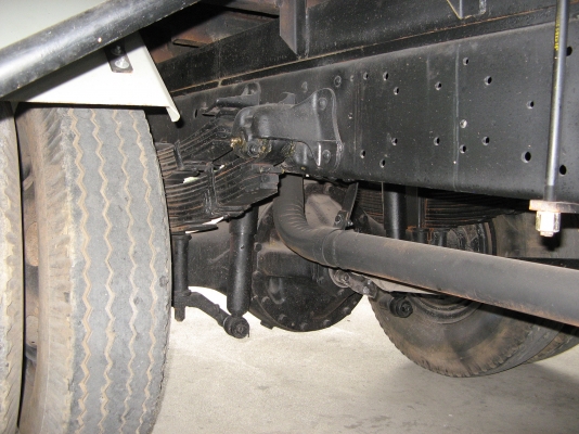 ขาย 6ล้อ ฮีโน่ สิงห์ไฮเทค 195 แรง ยาว 4.50  สภาพสวยเดิมเครื่องดี พร้อมใช้งาน ชมก่อนได้ครับ สนใจติดต่อ 081-9425443