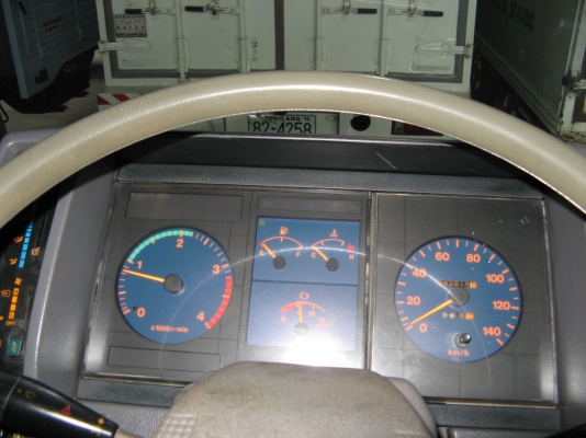 ขาย 6ล้อ ฮีโน่ สิงห์ไฮเทค 195 แรง ยาว 4.50  สภาพสวยเดิมเครื่องดี พร้อมใช้งาน ชมก่อนได้ครับ สนใจติดต่อ 081-9425443