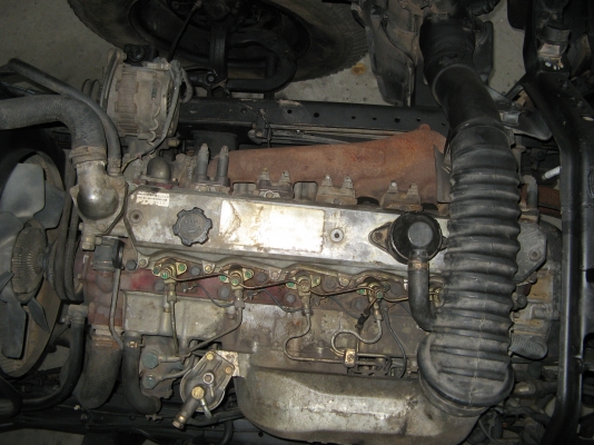 ขาย 6ล้อ ฮีโน่ สิงห์ไฮเทค 195 แรง ยาว 4.50  สภาพสวยเดิมเครื่องดี พร้อมใช้งาน ชมก่อนได้ครับ สนใจติดต่อ 081-9425443