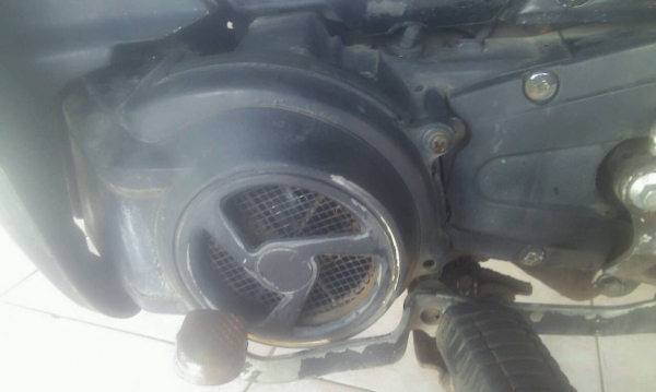 ขาย YAMAHA MATE 111 สตาร์ทมือ สภาพดี cแบตใหม่ๆ มีทะเบียนพร้อมชุดโอนราคา 6,500.-