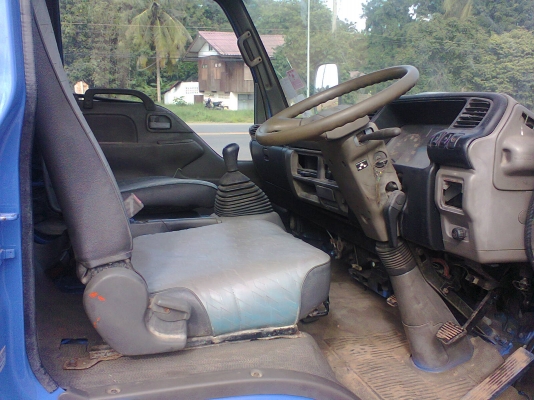 (ลดราคาอีก)ขาย NQR ยาว 5.5 เมตร เครื่องดีเดินนิ่ม แชชซีสวย เอกสารพร้อมโอน ภาษี 57 (ลดราคาอีก)ขาย NQR ยาว 5.5 เมตร เครื่องดีเดินนิ่ม แชชซีสวย เอกสารพร้อมโอน ภาษี 57