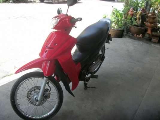 BEST 125 สตาร์ทมือ    สีสวย  ราคาถูกจริงๆ