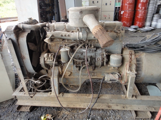 เครื่องปั่นไฟ 100 KVA.