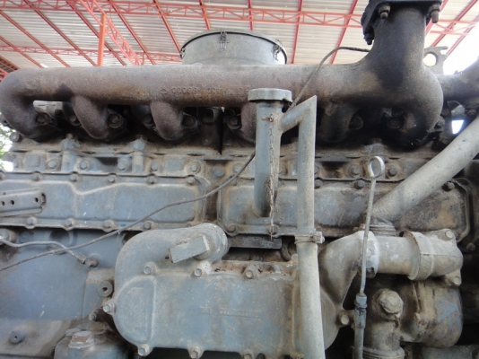 เครื่องปั่นไฟ 100 KVA.