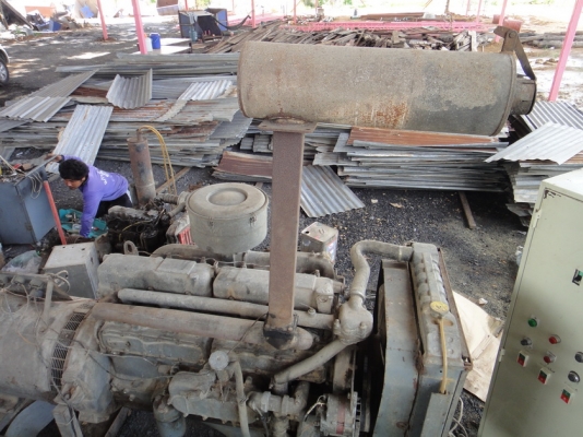 เครื่องปั่นไฟ 100 KVA.