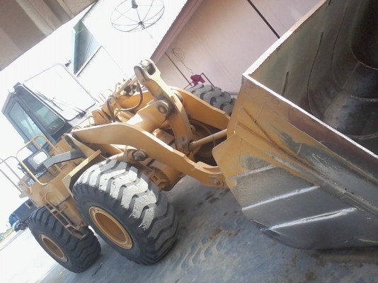 950 F เครื่องเดิม ปั้มเดิมระบบแอร์ใข้งานได้เย็น เอวแน่นปุ้งกี๋ต่อแขนแล้วสำหรับตักข้าวเปลือกขึ้นรถ 10 ล้อ ใชงานอยู่ เอกสารสัญญาซื้อขาย