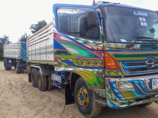 ฮีโน่ปี 51 เมก้า เครื่อง 320 เครื่องดีมากครัดซีได้ กระบะเนียมป้ายแดงมือเดียวพร้อมใช้เฟืองท้ายไม่เคยเปิดเกียร์ฝากปกติแบบเกียร์ฝากต่ออู่ไพรทูล