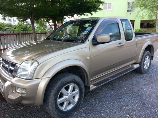 ขาย D max Hilander cab 04
