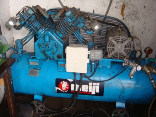 ขายปั้มลม4สูบ MEIJI ขนาด254ลิตร มอร์เตอร์FUJI 3เฟลสขนาด 7.5แรงเดิมๆ ขายปั้มลม4สูบ MEIJI ขนาด254ลิตร มอร์เตอร์FUJI 3เฟลสขนาด 7.5แรงเดิมๆ