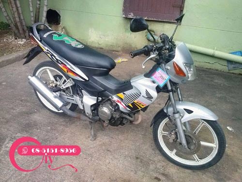 ขาย SONIC สตาร์ทมือ ปี 45 ล้อแม็คแท้ๆ เครื่องแน่นๆ แีรงดี ทะเบียนไม่ขาด