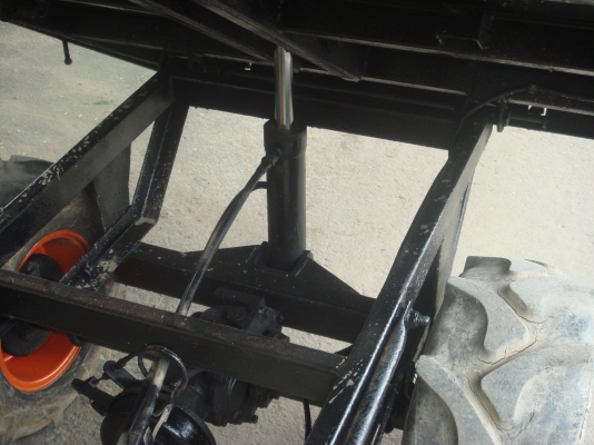 รถขนย้ายสินค้าเกษตร 4 WD