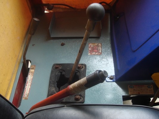 รถขนย้ายสินค้าเกษตร 4 WD