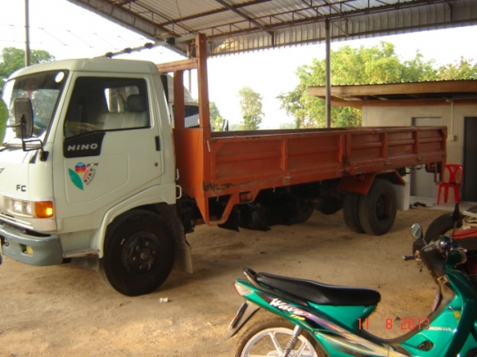 ขาย 6 ล้อ FC 120 สนใจติดต่อ โทร 081-2805754