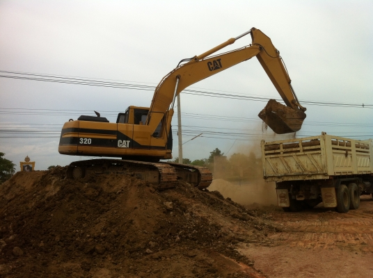 ขาย. (( CAT )). V2 320รถสวย เจ้าของรถขายเอง รถสวยมาก. 087-5266697. พร้อมใช้งานครับเอกสาร. เล่มพร้อมโอน0897-088772. สภาพ 80\% ขาย. (( CAT )). V2 320รถสวย เจ้าของรถขายเอง รถสวยมาก. 087-5266697. พร้อมใช้งานครับเอกสาร. เล่มพร้อมโอน0897-088772. สภาพ 80\%