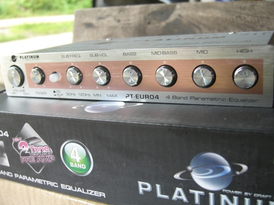 ปรีแอมป์ Platinum 4 Band Parametic PT-EURO4