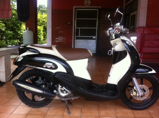 ธารนนทบุรี//ขายYamaha  fino สภาพสวยๆค่ะ ราคา25,000บาท ทะเบียนพร้อมโอนค่ะ