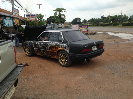 ขายBmw 316 เครื่องj+ติดแก๊ส 5900 ลดแล้ววันนี้