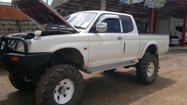 ขายด่วน โฟร์วีล ออฟโรด MITSUBISHI STADA 2800  เทอร์โบ