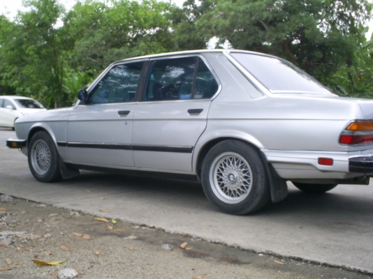 ขาย BMW 520i SERIES 5 ขาย BMW 520i SERIES 5