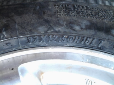 ยาง 33 แม็กซ์ขอบ 15 ยาง 33 แม็กซ์ขอบ 15