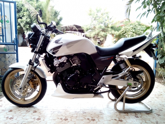 ขายCB400ปี2005อินวอย+สรรพสามิต ราคา122000 เครื่องดีมากสีสวยๆ ขายCB400ปี2005อินวอย+สรรพสามิต ราคา122000 เครื่องดีมากสีสวยๆ