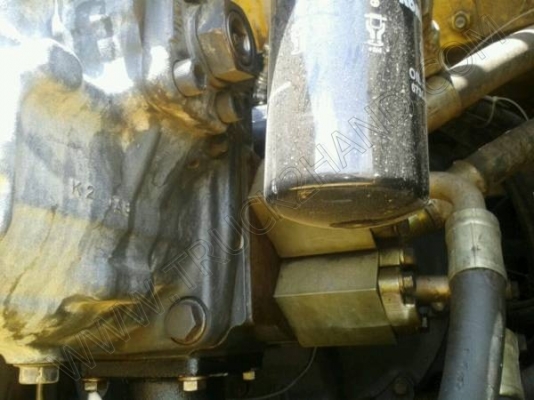 รถแบคโฮ ยี่ห้อ KOMATSU PC200 รุ่น 8