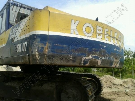 รถแบคโฮ ยี่ห้อ KOBELCO SK07(905)