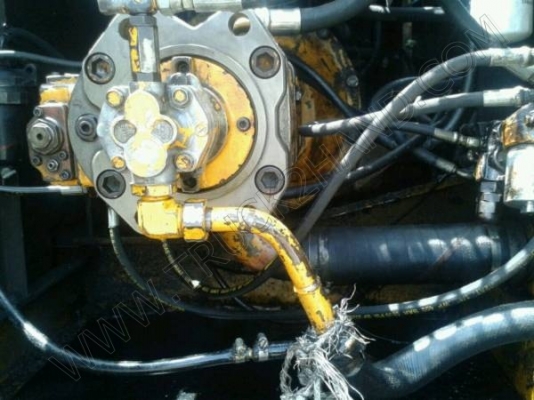 รถแบคโฮ ยี่ห้อ KOBELCO SK07(905)