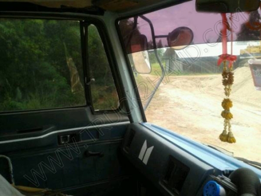 รถบรรทุก 10 ล้อดั๊ม ยี่ห้อ ISUZU ROCKY 195 แรงม้า