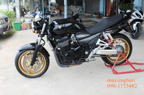 แม็กสิงห์บุรี//SUZUKI GSX 1400 ปี2007 สภาพสวยใส เดิมๆ ทะเบียนแท้โอนขนส่ง 265000 ด่วน