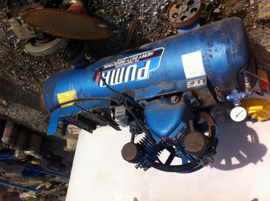 ขายปั้มลมสองหัวสูบpuma ราคาถูก 300ลิตร