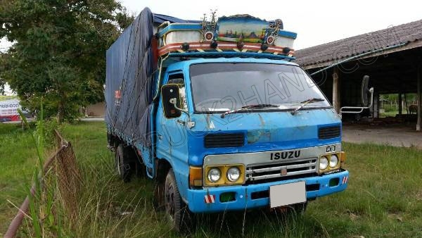 รถบรรทุก 6 ล้อ ยี่ห้อ ISUZU รุ่น KS 100 แรงม้า