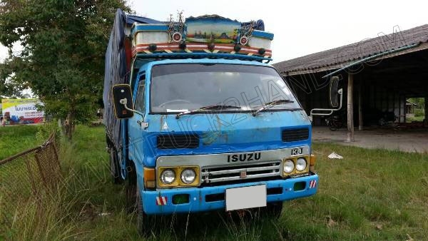 รถบรรทุก 6 ล้อ ยี่ห้อ ISUZU รุ่น KS 100 แรงม้า