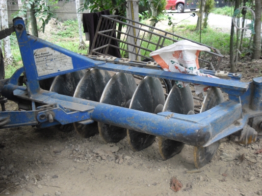 รถไถ่นาฟอดร์  6610  แท้เต็มตัว  พร้อมใช้งาน อุปกรณ์  จาน 7  ดันหน้า  เล่มทะเบียนพร้อม  นาทีทอง