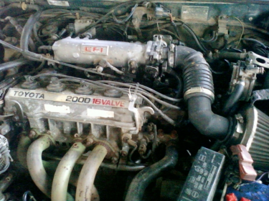 TOYOTA 2.0 ติดตั้งแก๊สแล้ว  ลงเล่มแล้ว ทะเบียนพร้อมโอน