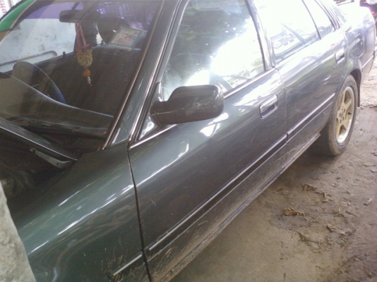 TOYOTA 2.0 ติดตั้งแก๊สแล้ว  ลงเล่มแล้ว ทะเบียนพร้อมโอน