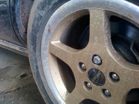 TOYOTA 2.0 ติดตั้งแก๊สแล้ว  ลงเล่มแล้ว ทะเบียนพร้อมโอน