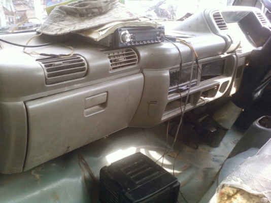 ISUZU NKR ปี  39