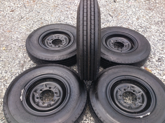 ขายยางถอดป้ายแดงพร้อมกะทะเหล็ก 6รู ยางบริสโตร์ 700R16  ยางสัปดาห์ที่9 ปี13 สวยๆ จำนวน 5 เส้น