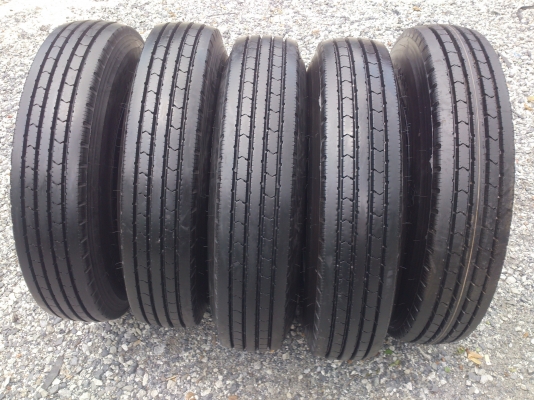 ขายยางถอดป้ายแดงพร้อมกะทะเหล็ก 6รู ยางบริสโตร์ 700R16  ยางสัปดาห์ที่9 ปี13 สวยๆ จำนวน 5 เส้น