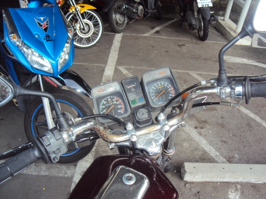 ขายรถยามาฮ่าrxkมีทะเบียนชุดโอนสวยเครื่องดีเดิมๆๆสนใจติดต่อสรกฤข091-8892274